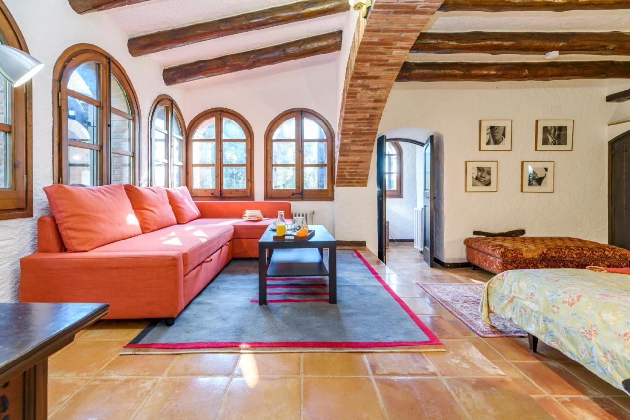 Santa Eulalia de Ronsaná Masia Can Manent Del Bosc S XVIII מראה חיצוני תמונה