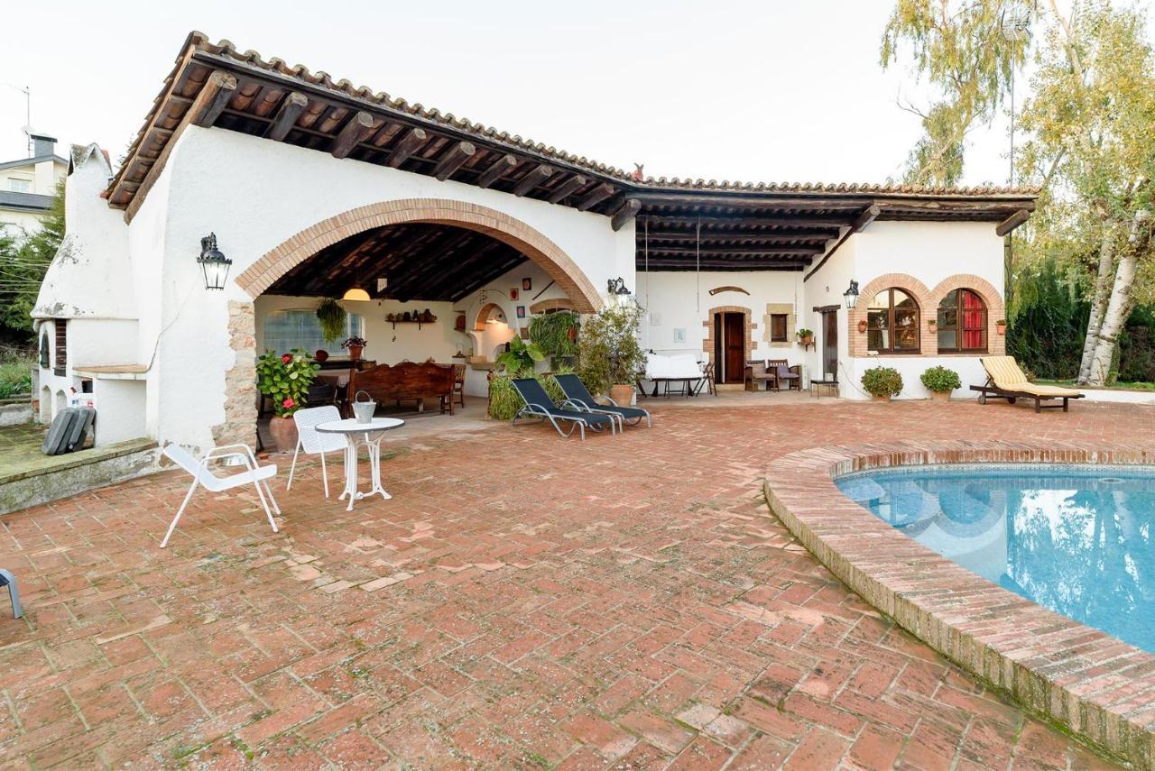 Santa Eulalia de Ronsaná Masia Can Manent Del Bosc S XVIII מראה חיצוני תמונה